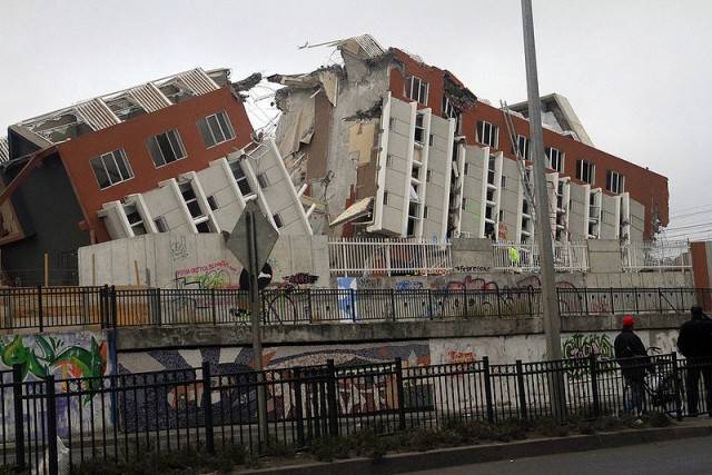 chile-earthquake-2010-damage